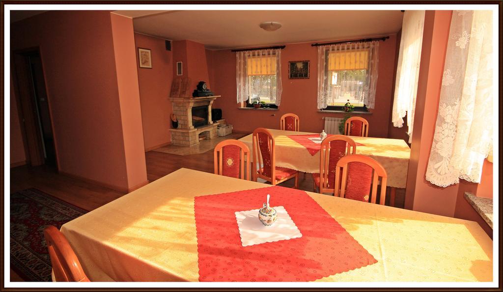 Bed and Breakfast Dworek Jana Bierdzany Екстер'єр фото